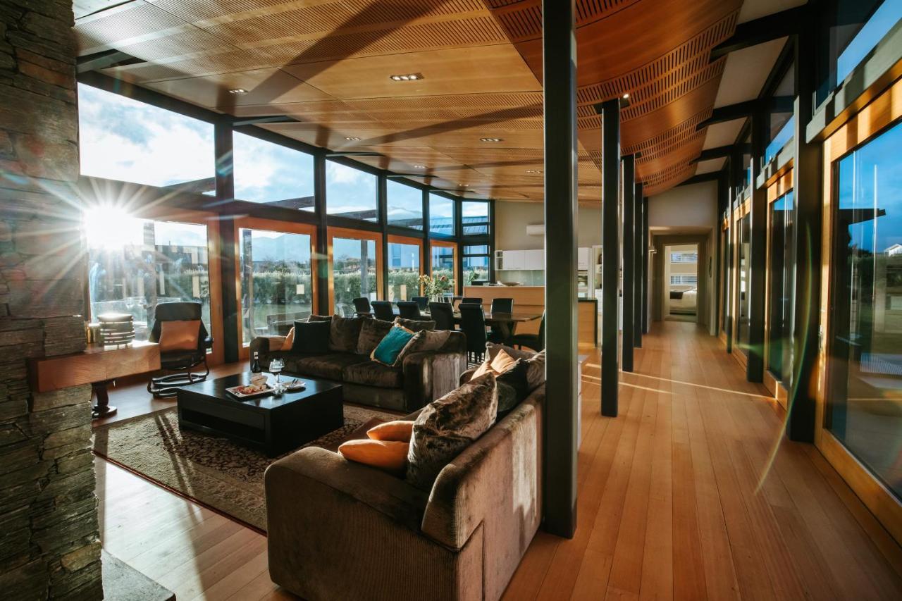 Mt Gold Retreat - Sleeps 8 - Spa Pool - Tennis Court Wanaka Esterno foto